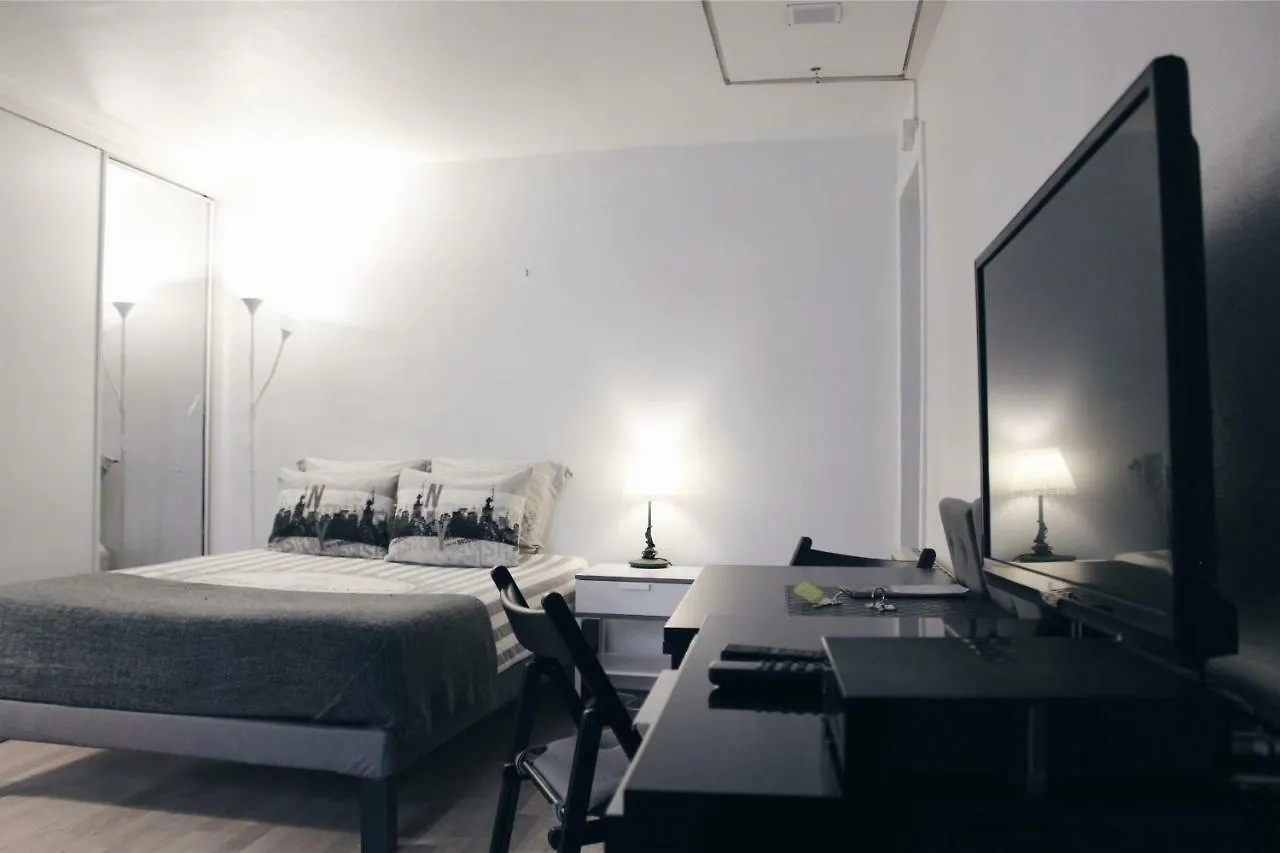 Lovely Parisian Studioアパートメント